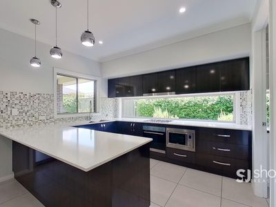 32 Mangrove Crescent, Dubbo