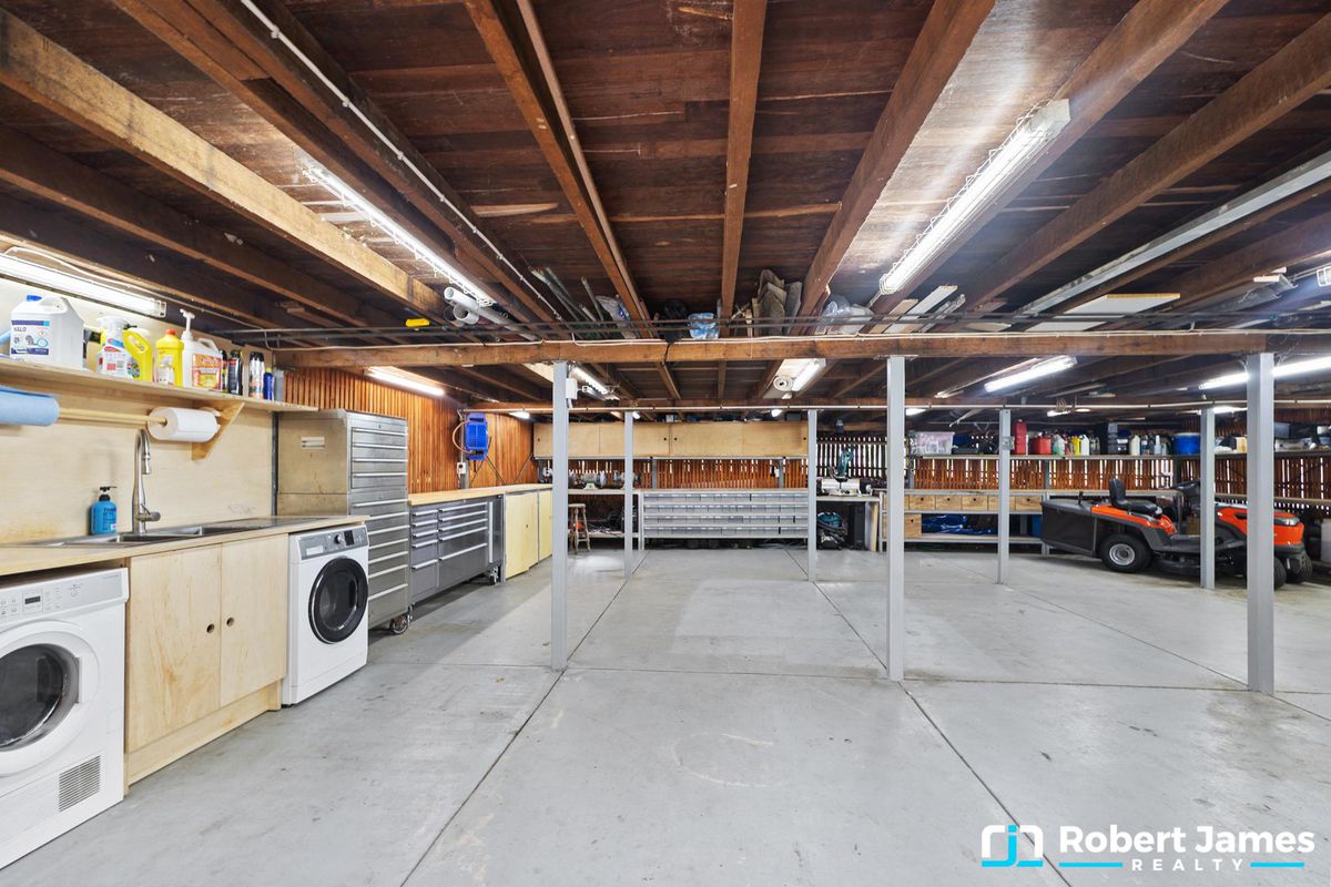 90 Redwood Road, Doonan