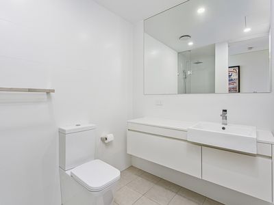 502 / 3 Grand Court, Fairy Meadow