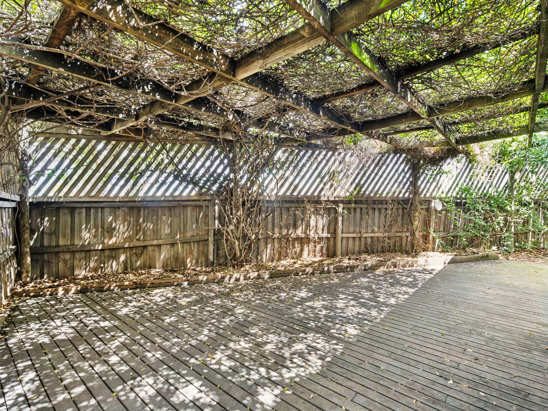 70 Breakwater Road, Thomson