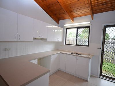 2 / 22A Kumbari Street, Rochedale South