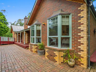 37 Douglas Road, Mount Macedon