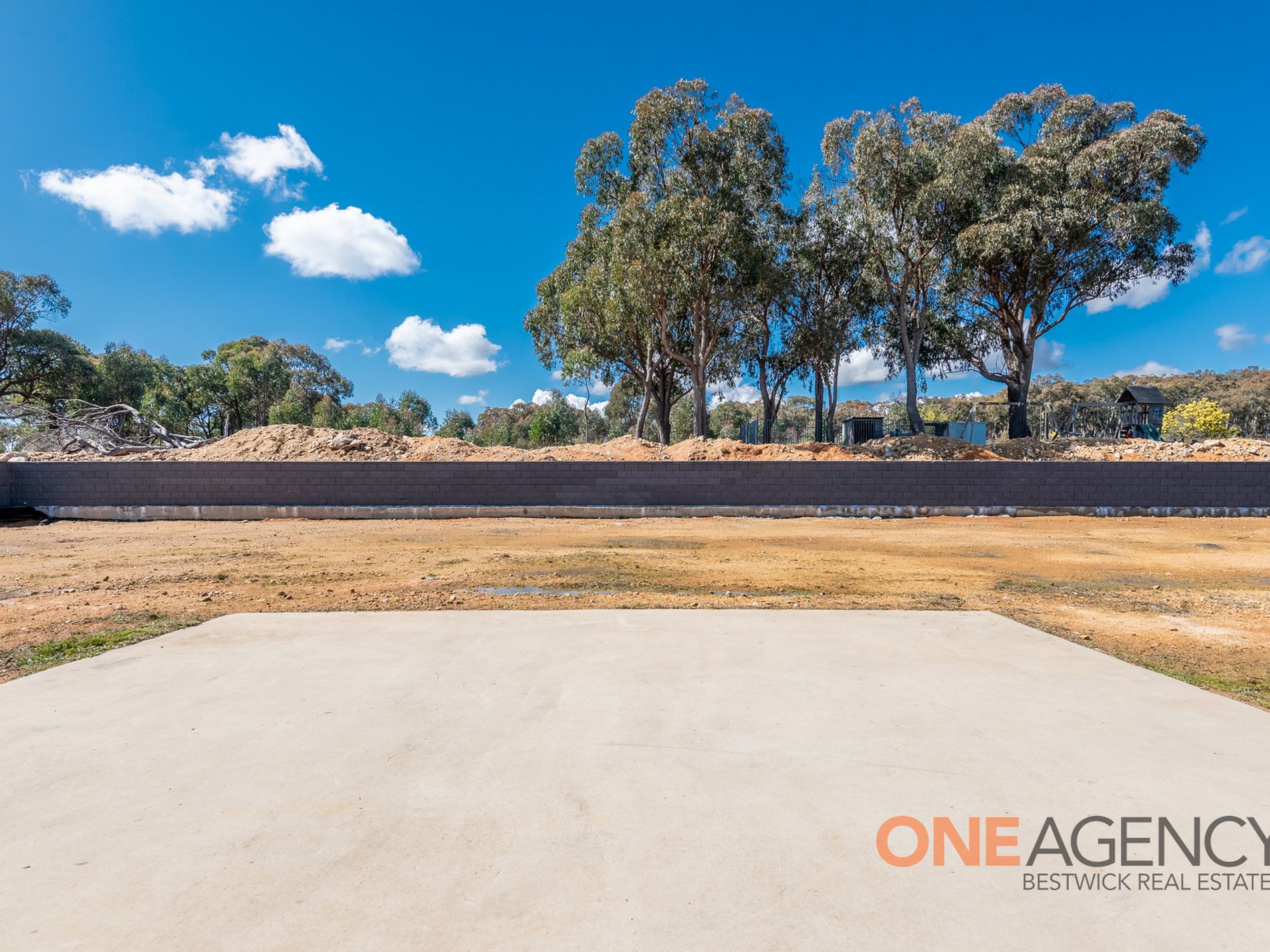 112 James White Drive, Fosters Valley