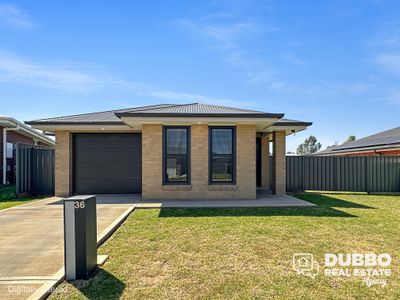36 Violet Circuit, Dubbo