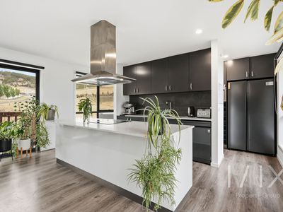 332 Gillies Road, Granton