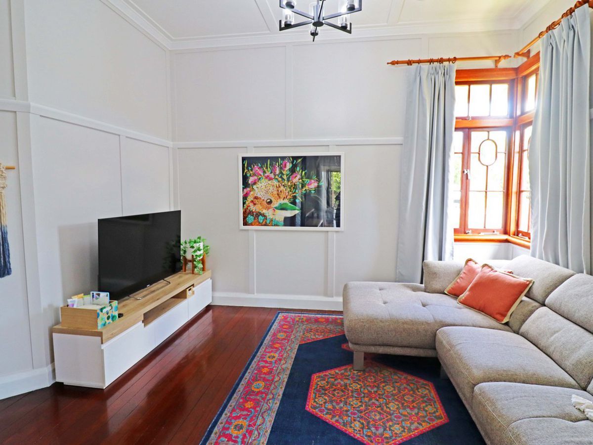 10 George Street, Tolga