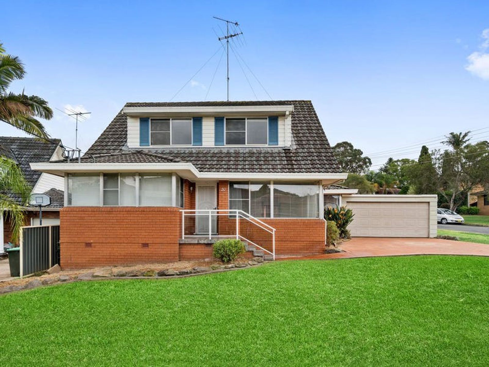 20 Caroline Crescent, Georges Hall