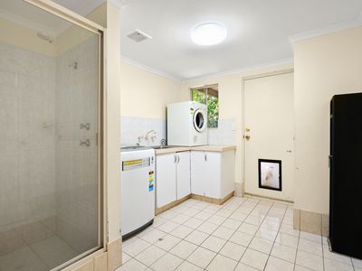 6B HYMUS STREET, Rockingham