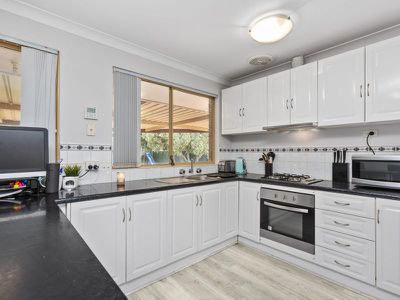 62 Fountain Way, Huntingdale