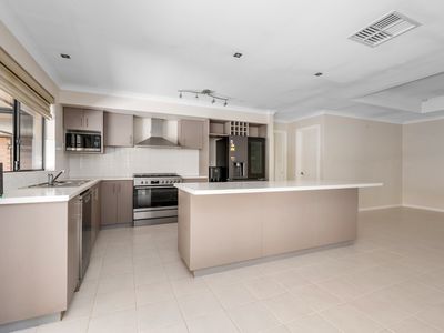 21 Henderson Drive, Somerville