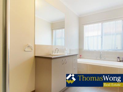 53 Ponsford Drive, Point Cook