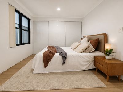 8 / 10 Trink Street, Cloverdale