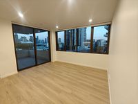 701 / 33 Railway Terrace, Milton
