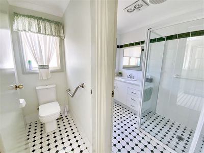 4 / 18 Regent Street, Forbes