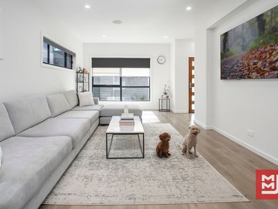 1 Yadboro Way, Tullimbar