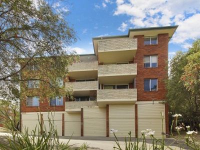15 / 21-27 Meadow Crescent, Meadowbank