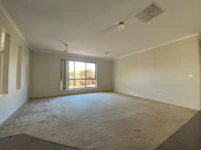 30 Clearwater Rise Parade, Truganina