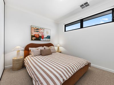 45 Graduation Parade, Taperoo