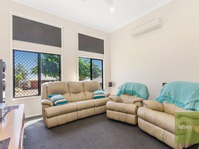 68 Klewarra Boulevard, Douglas