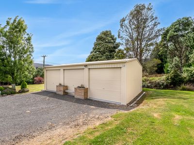 3365 Gordon River Road, Fitzgerald