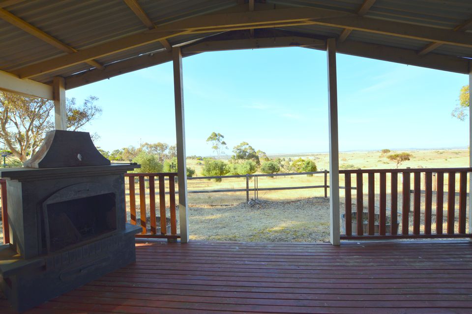 1410 Randell Road, Palmer