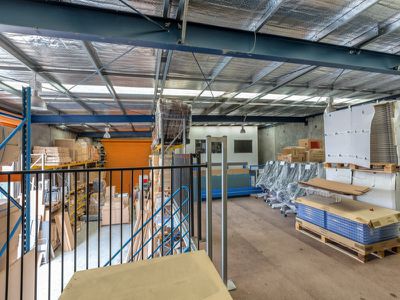 2 Loop Road, Werribee