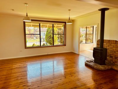 90 Hopewood Crescent, Fairy Meadow
