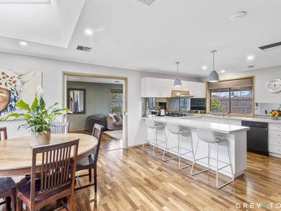 6 Helen Court, Melton West