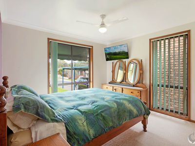 28 Hillside Crescent, Kianga