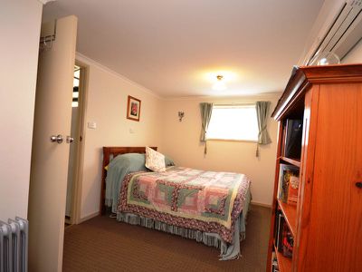 115 Lakeside Avenue , Mount Beauty