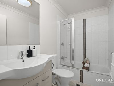 2 / 62 Sophie Place, Doolandella