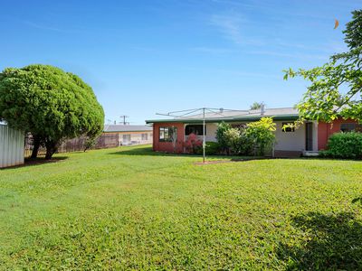 24 Currawong Avenue, Yungaburra