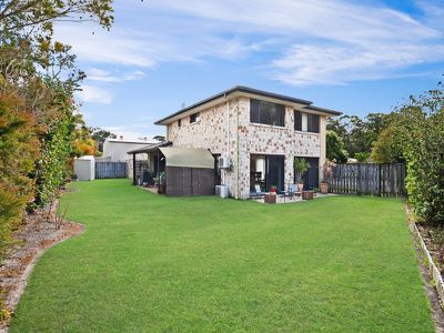 6 Feathertail Court, Tewantin