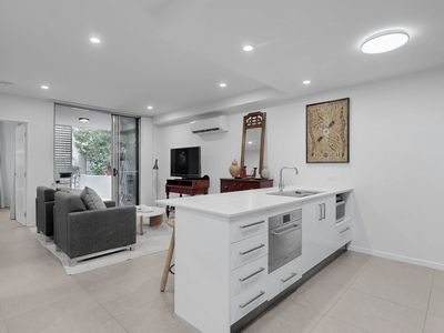 1 / 166 Herston Rd, Herston