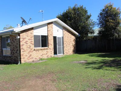 2 / 12 Bayrise Drive, Urangan