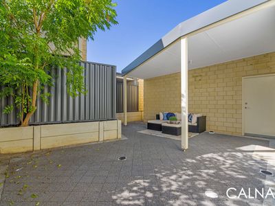 28 / 22 Rinaldo Crescent , Coolbellup