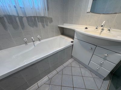 43 Vancouver Avenue, Toongabbie