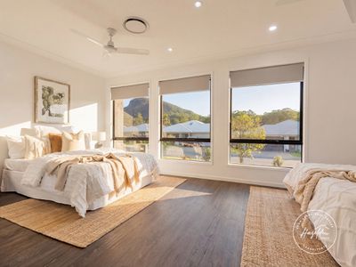 41 Ngungun Crescent, Glass House Mountains