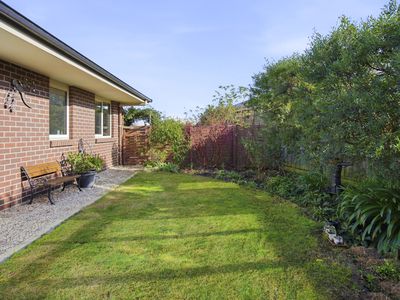 24 Longford Close, Longford