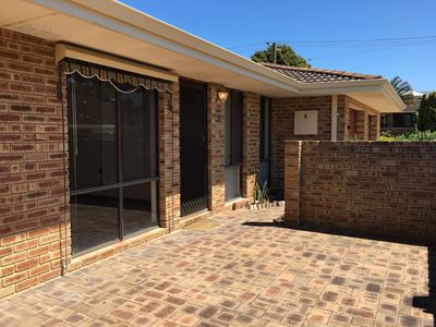 5/12 Brian Avenue, Yokine