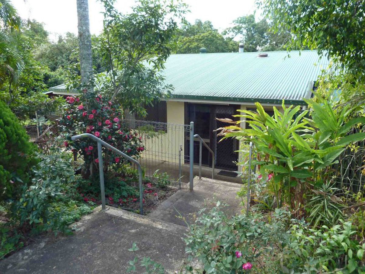 32 Cook Street, Atherton
