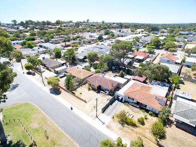 17 Rochester Circle, Balga