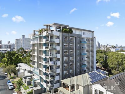 803 / 8 Meron Street, Southport