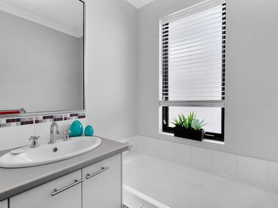9 The Grandstand, Harrisdale