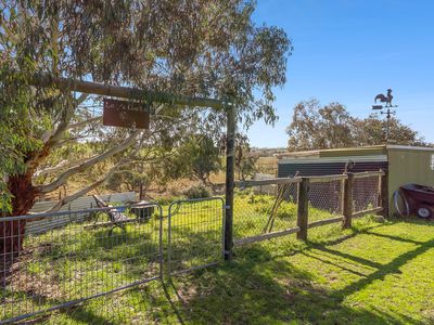 619 Woodville Road, Binda