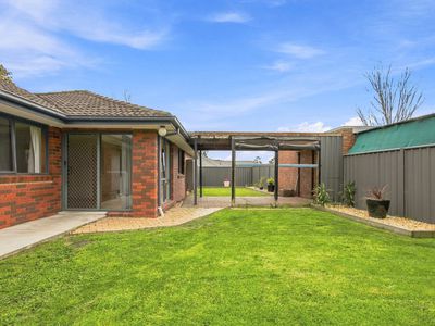 2 King Avenue, Sale
