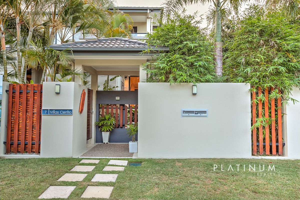 1 / 7 Miami Key, Broadbeach Waters