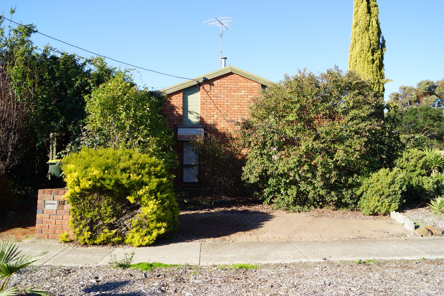 1 / 16 James Street, Horsham