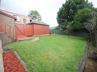 14 Westfield, Earlwood