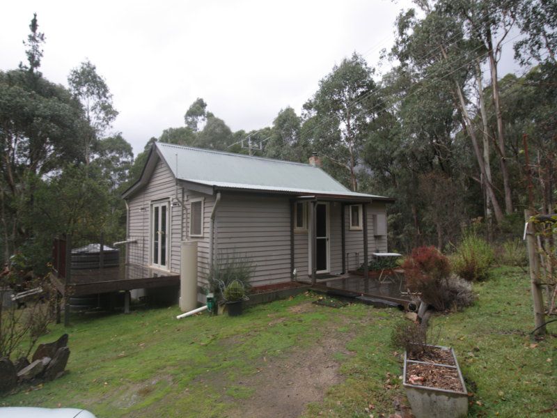 8 Warrambat Road, Sawmill Settlement